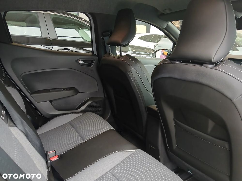 Renault Clio 1.0 TCe Techno - 15