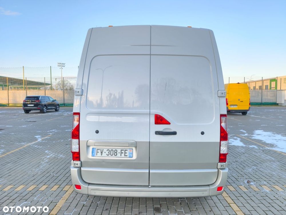 Renault e-Master - 17