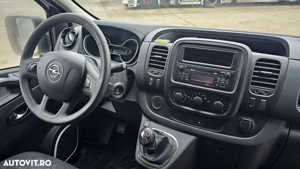 Opel Vivaro - 5