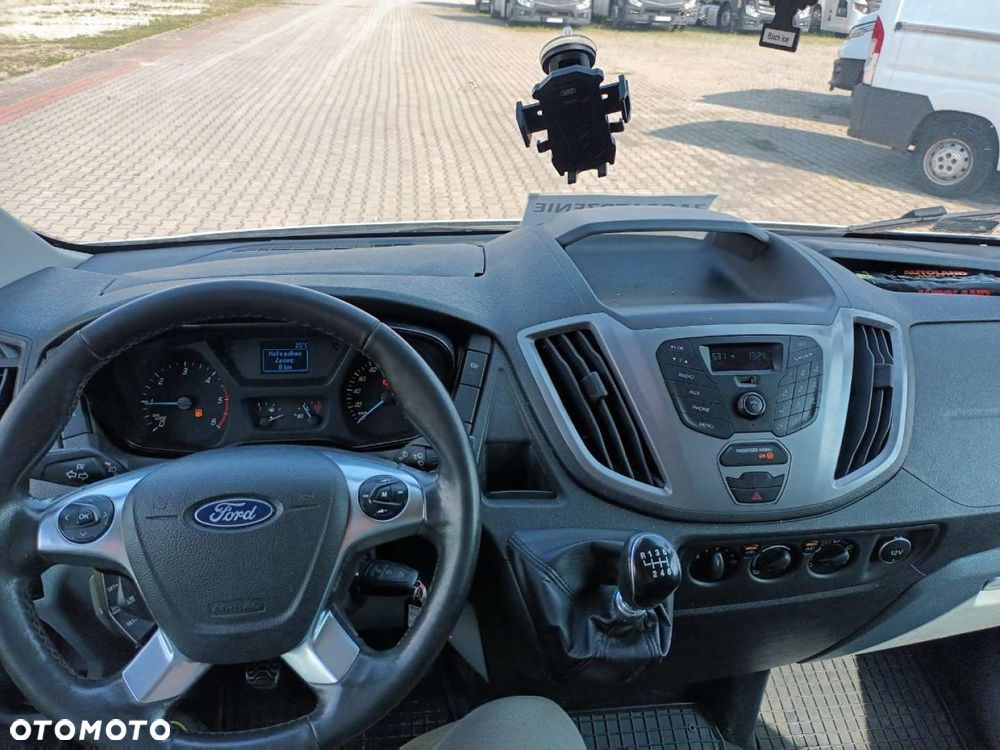 Ford Transit - 9
