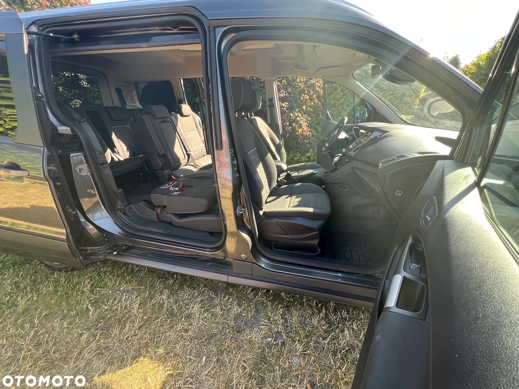 Ford Tourneo Connect Gr 1.5 TDCi Titanium PowerShift - 7