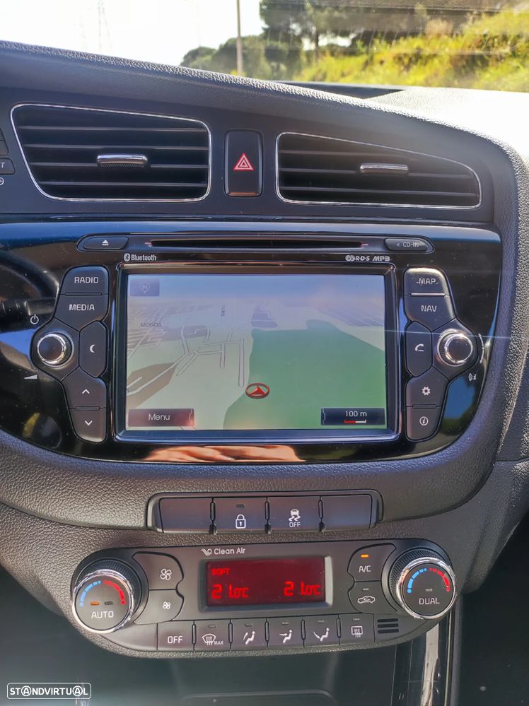 Kia Ceed SW 1.6 CRDi TX Sport Auto - 10