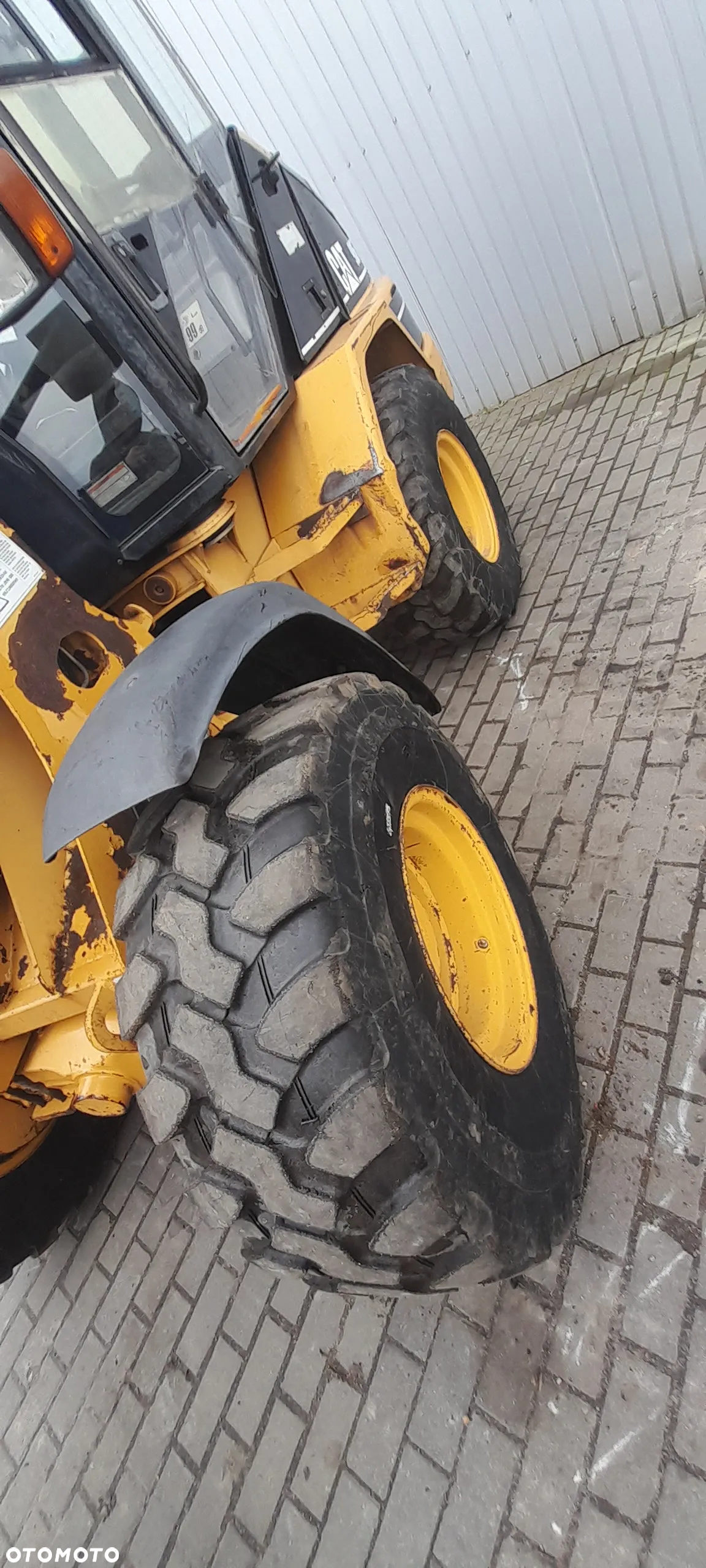 Caterpillar 906 - 15