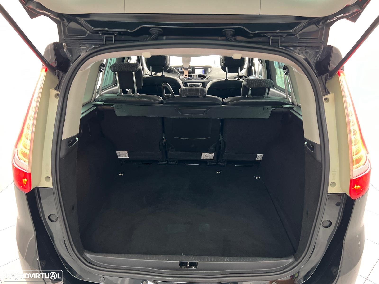 Renault Grand Scénic 1.5 dCi Bose Edition SS - 23
