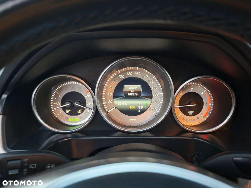 Mercedes-Benz Klasa E 200 BlueTEC 7G-TRONIC Edition - 36