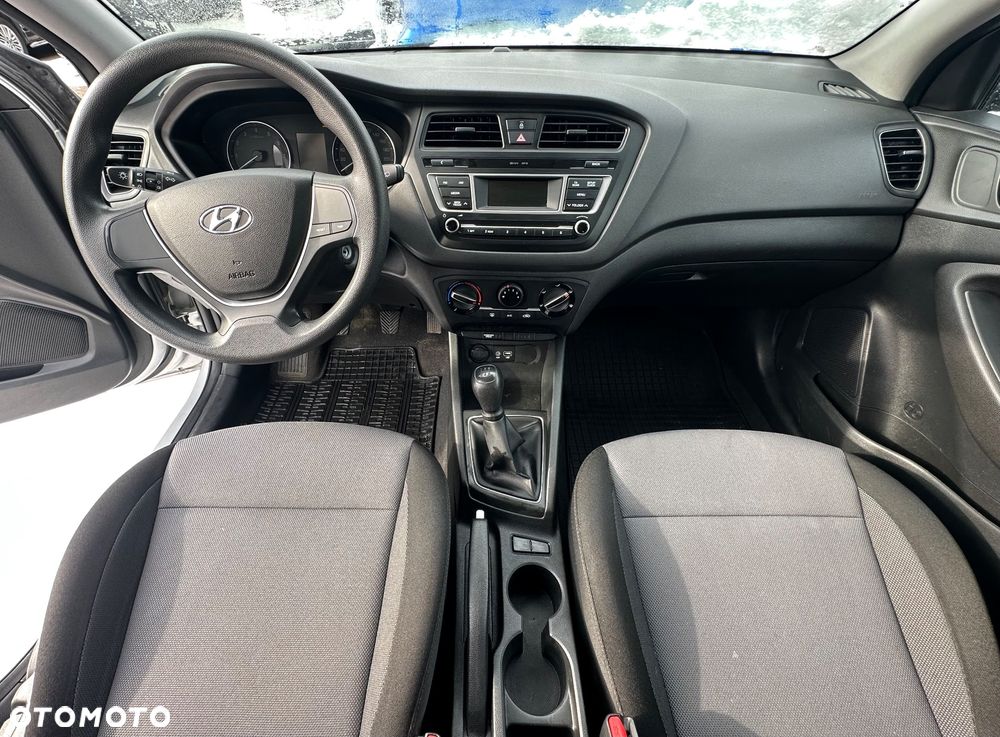Hyundai i20 1.2 Comfort - 12