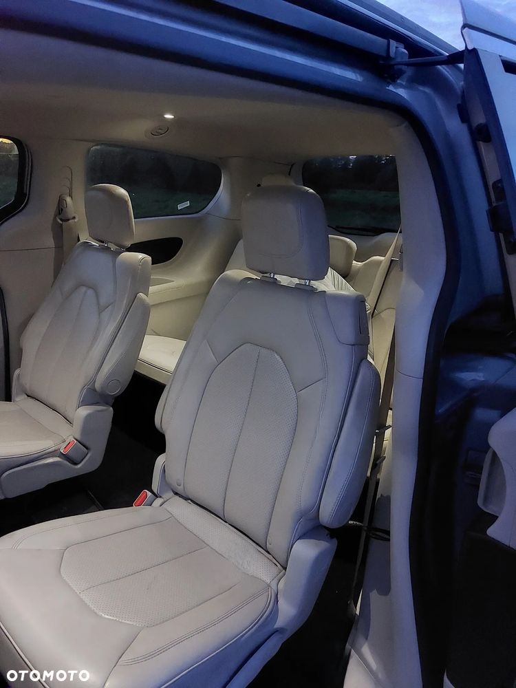 Chrysler Voyager - 19