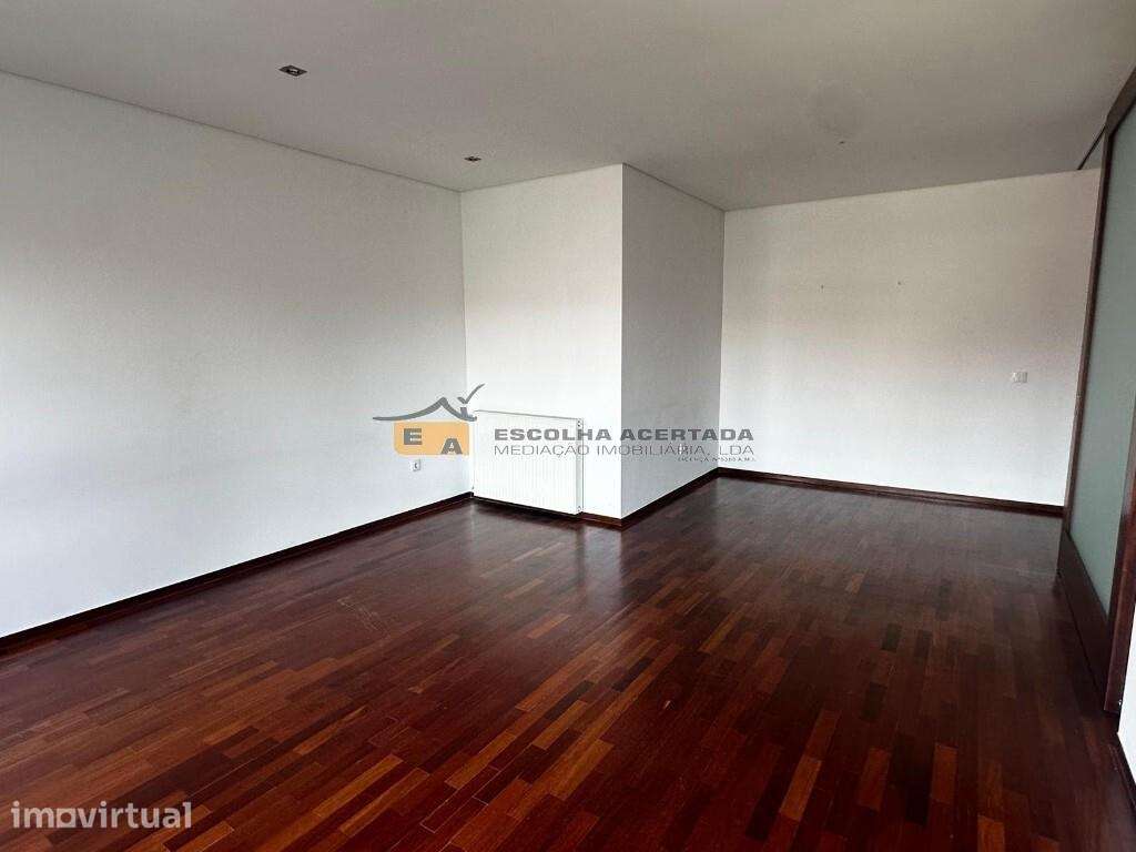 T1 Praça das Flores - Grande imagem: 5/13
