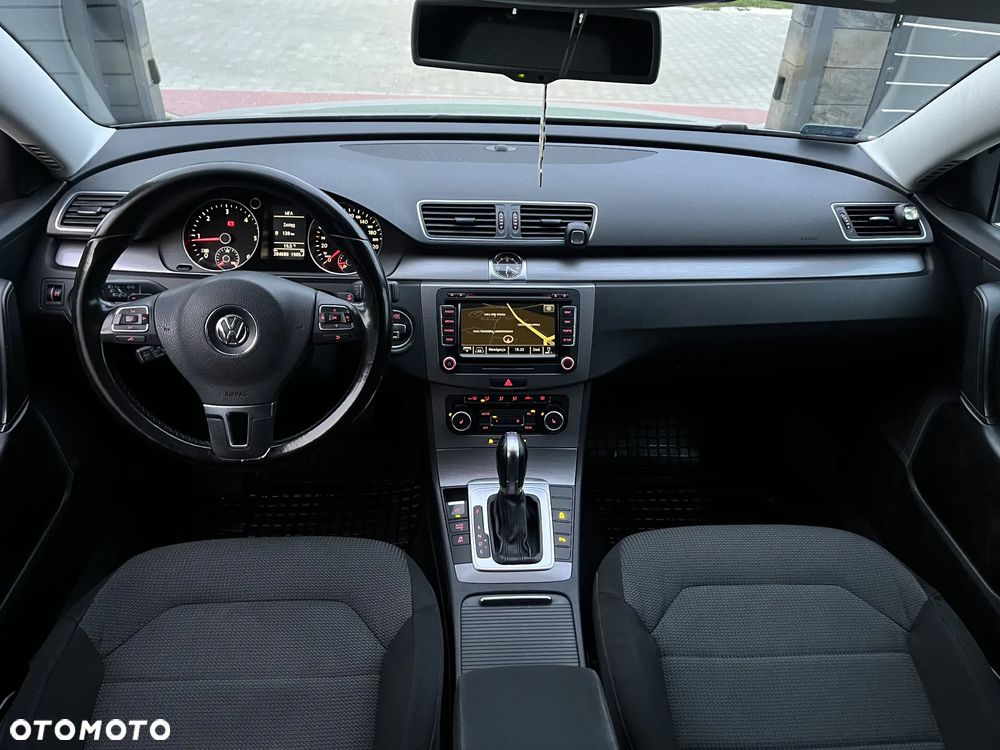 Volkswagen Passat 2.0 TDI Comfortline R-Style DSG - 5