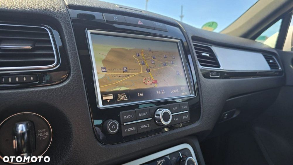 Volkswagen Touareg - 13