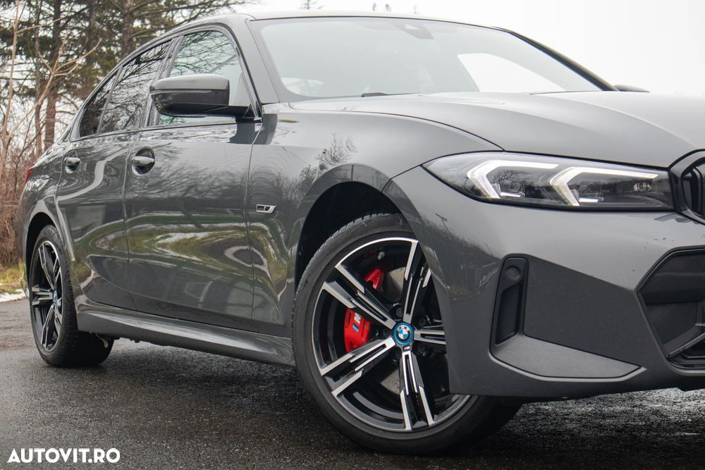 BMW Seria 3 330e Aut. M Sport - 22