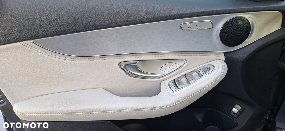 Mercedes-Benz Klasa C 180 7G-TRONIC Avantgarde - 23