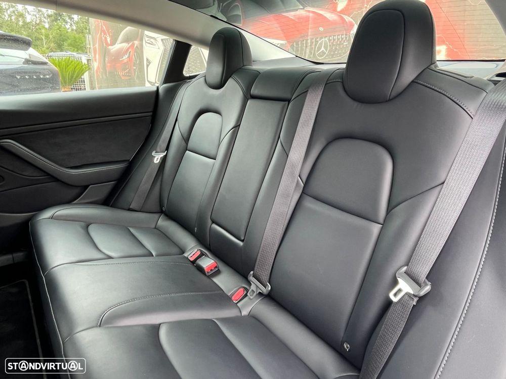 Tesla Model 3 Long Range AWD Dual Motor - 35