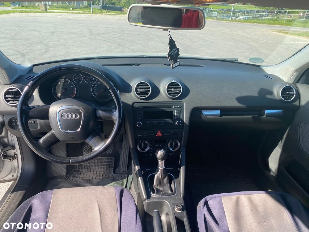 Audi A3 Sportback 1.6 Ambiente - 7