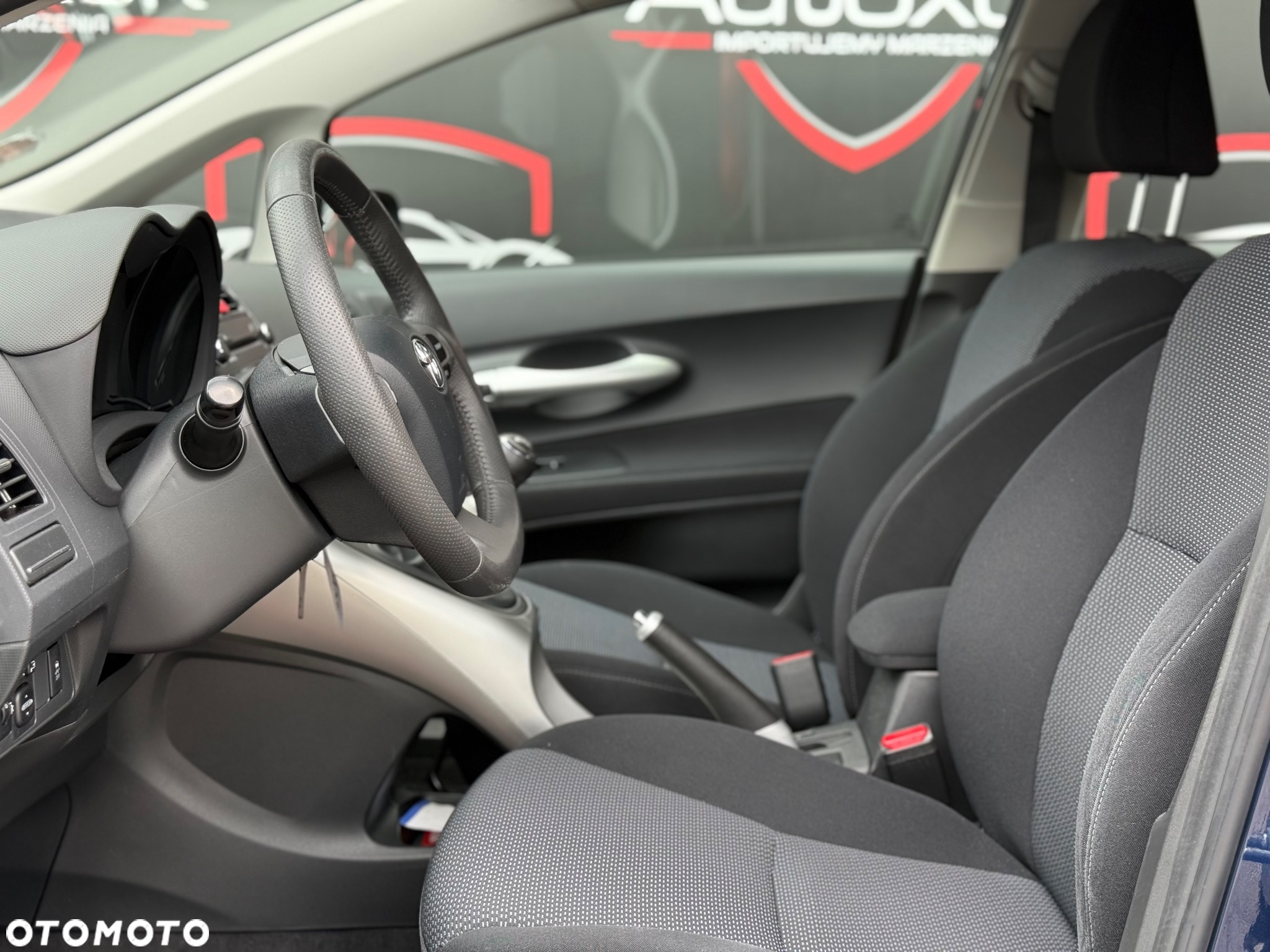 Toyota Auris - 13