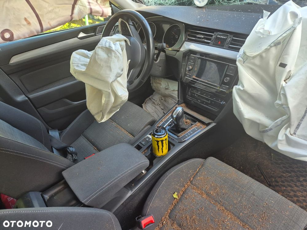 Volkswagen Passat 2.0 TDI EVO Business DSG - 12