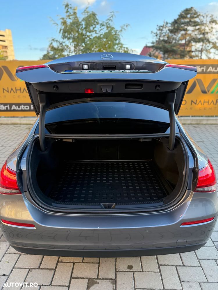 Mercedes-Benz A 180 d 7G-DCT - 13