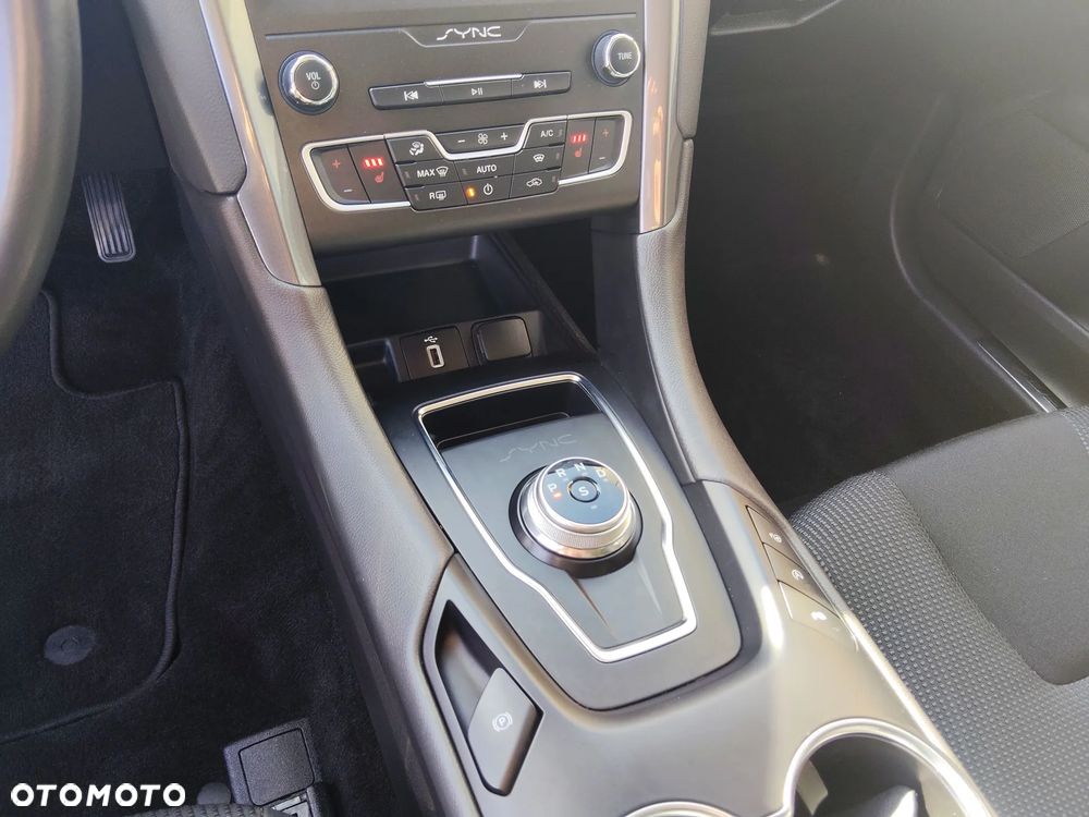 Ford Mondeo 2.0 EcoBlue Titanium - 18