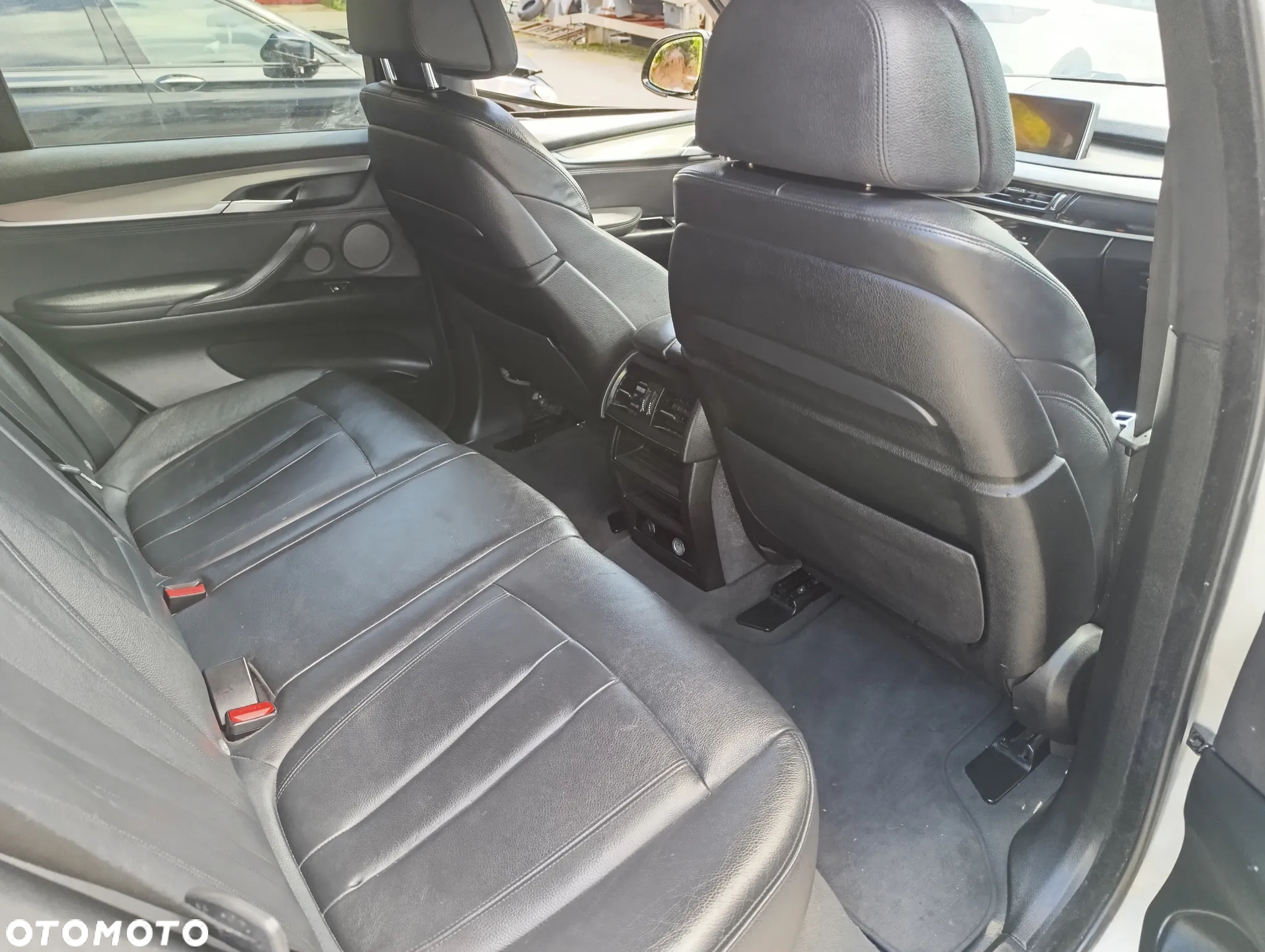 BMW X5 xDrive40d - 16