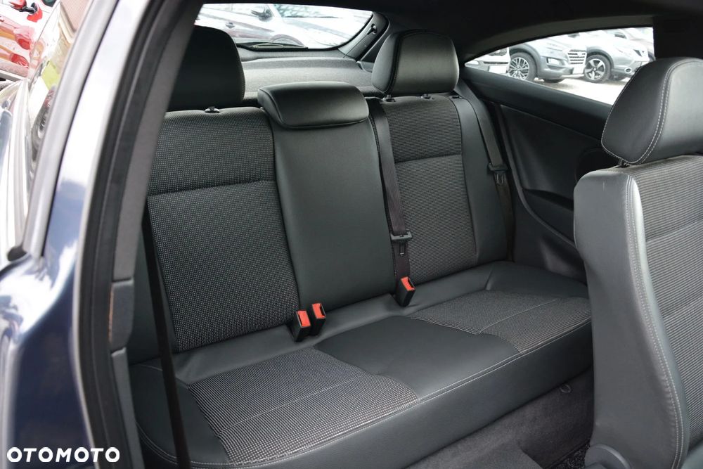 Opel Astra GTC 1.8 - 19