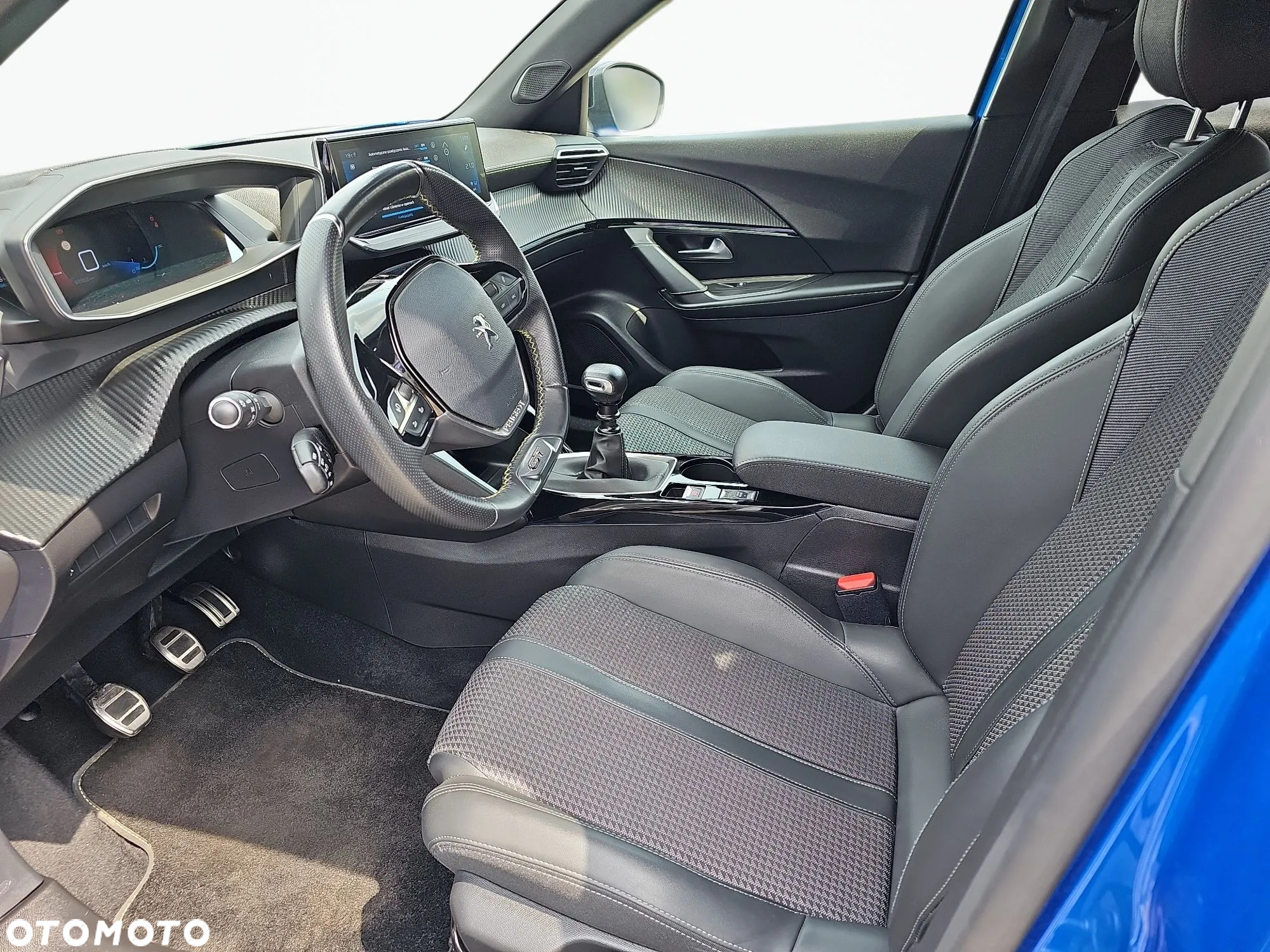Peugeot 2008 1.2 PureTech GT Line S&S - 10