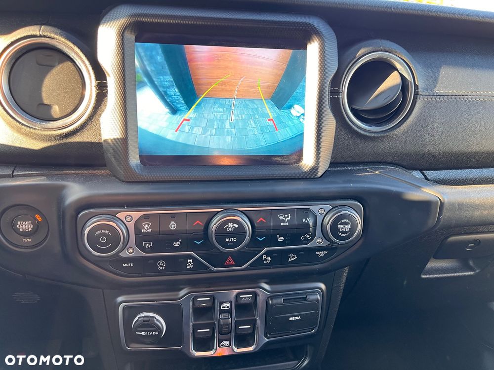 Jeep Wrangler Unlimited GME 2.0 Turbo Sahara - 6