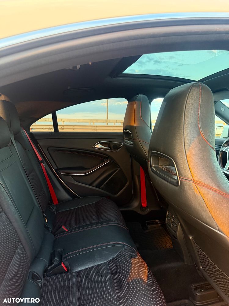 Mercedes-Benz CLA 250 4MATIC Aut. - 10
