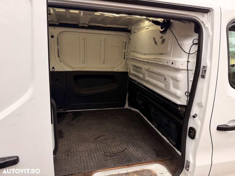 Renault Trafic - 6