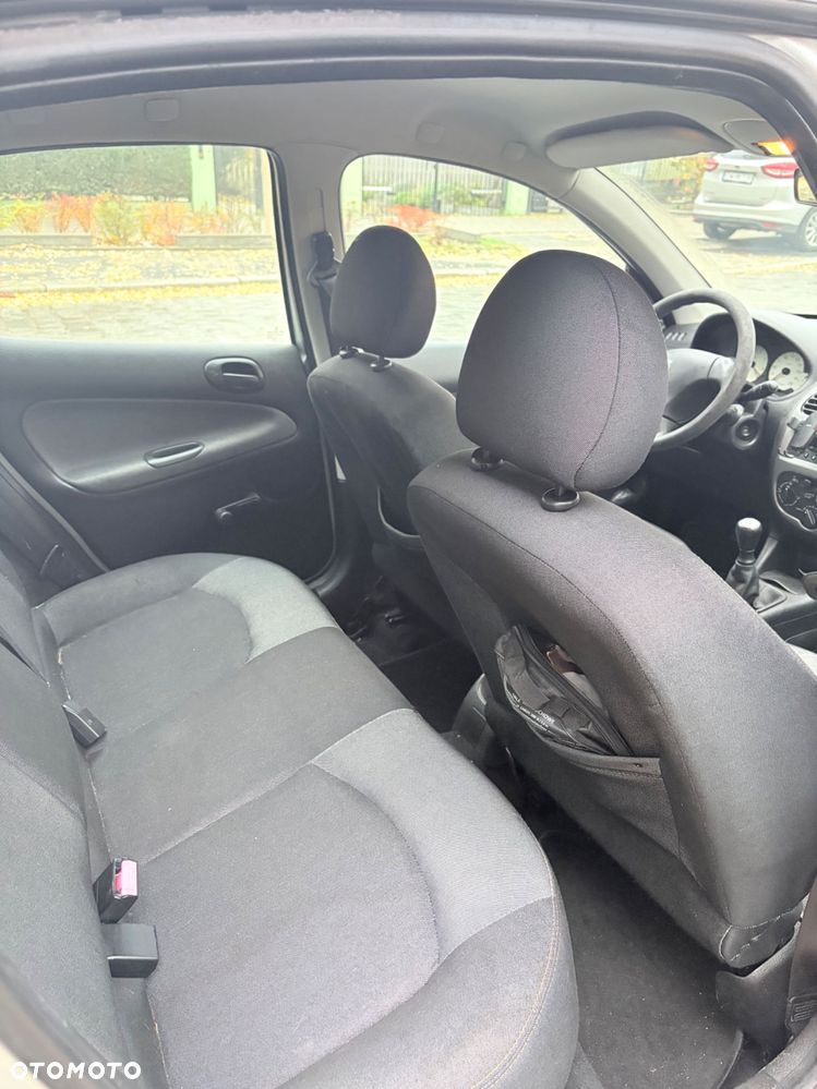 Peugeot 206 - 7