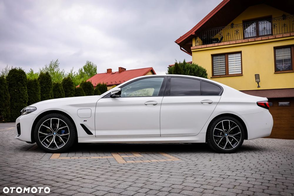 BMW Seria 5 530e M Sport sport - 8