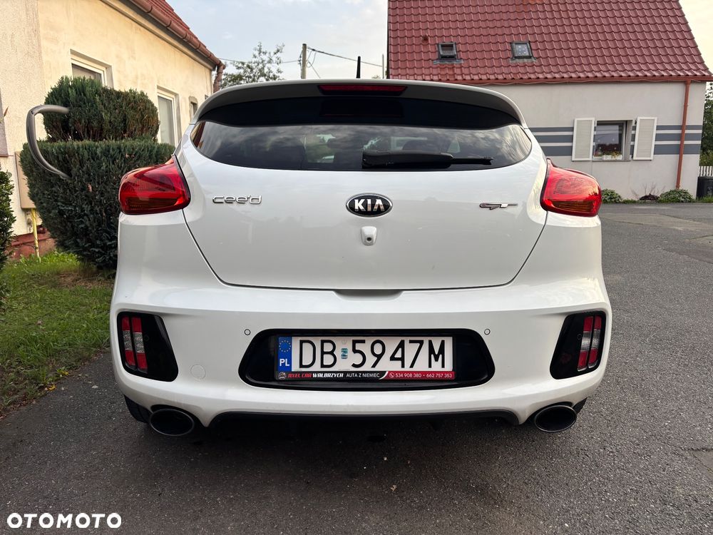 Kia Ceed 1.6 T-GDI GT-Challenge - 14