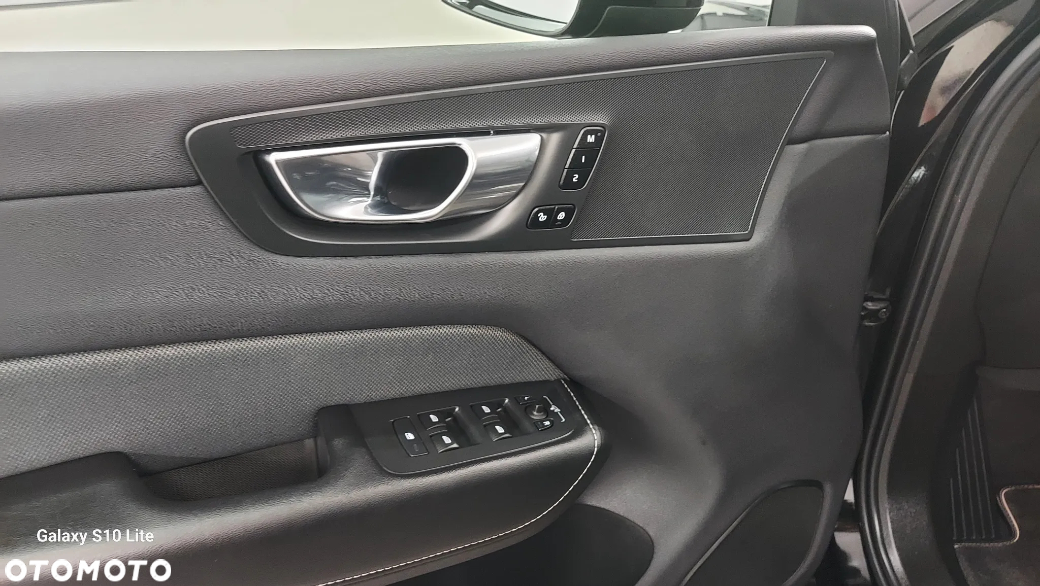 Volvo XC 60 B4 B Geartronic RDesign - 13
