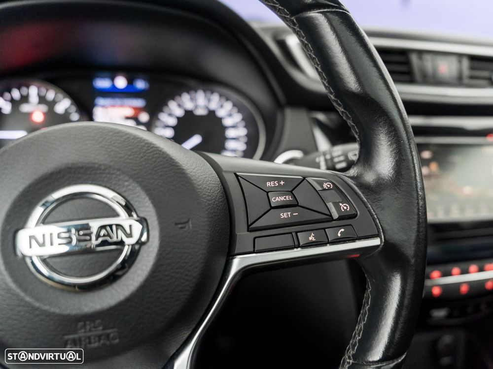 Nissan Qashqai 1.5 dCi N-Connecta - 21