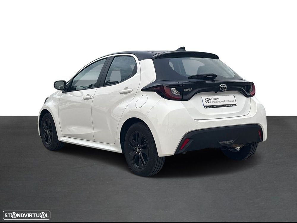 Toyota Yaris - 4