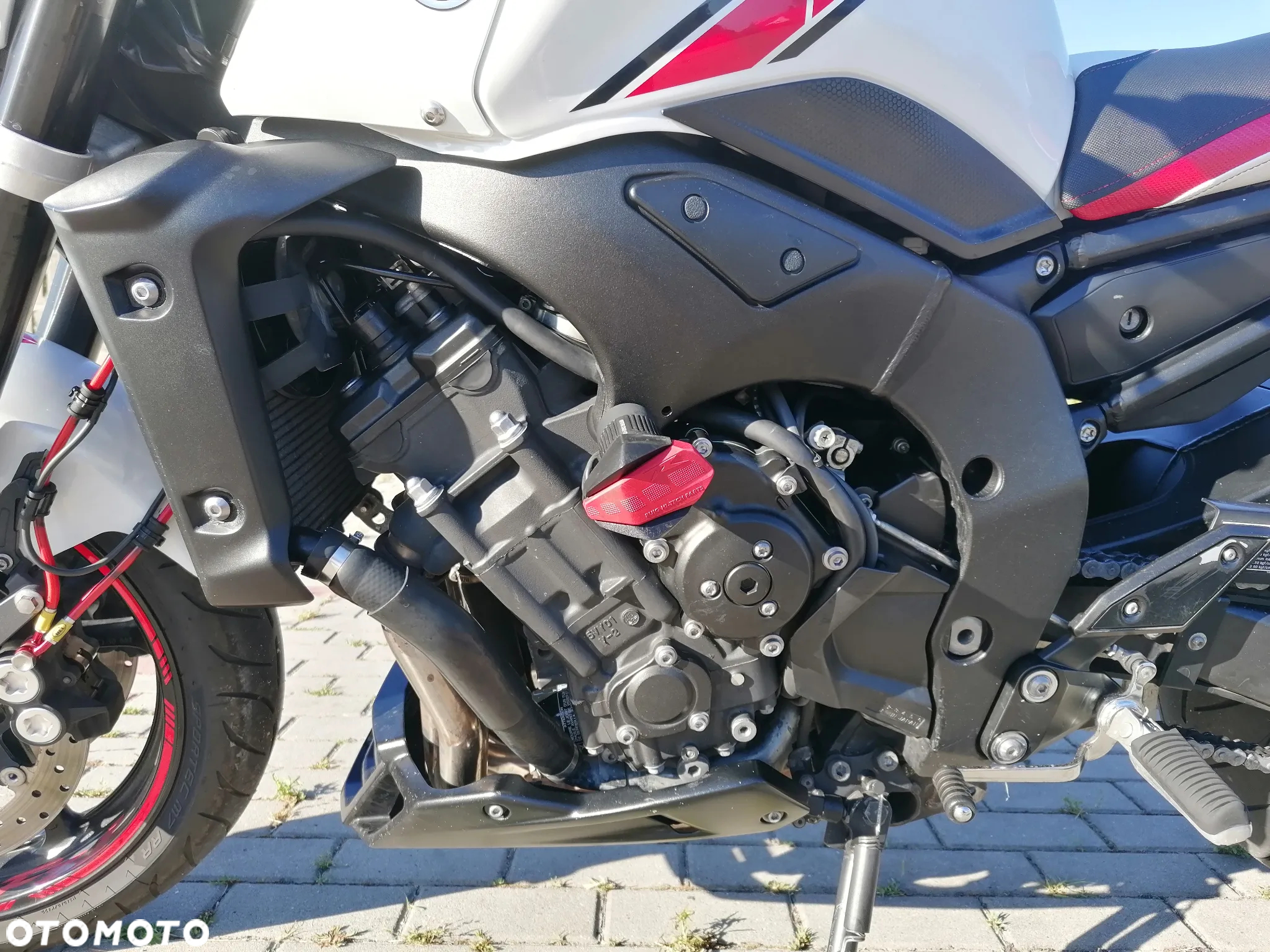 Yamaha FZ - 8