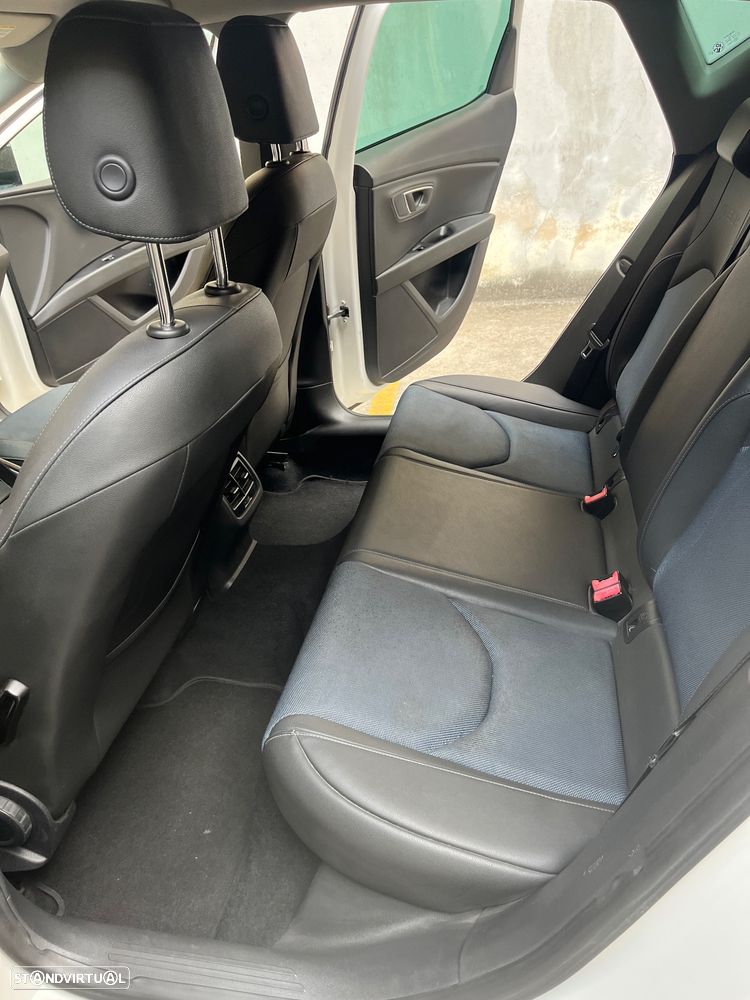 SEAT Leon 1.6 TDI DPF Ecomotive Style - 34