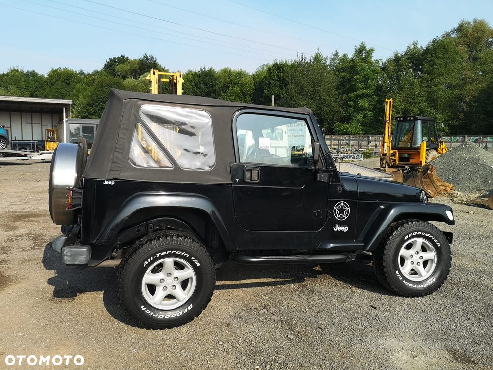Jeep Wrangler - 13