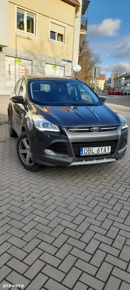 Ford Kuga - 1