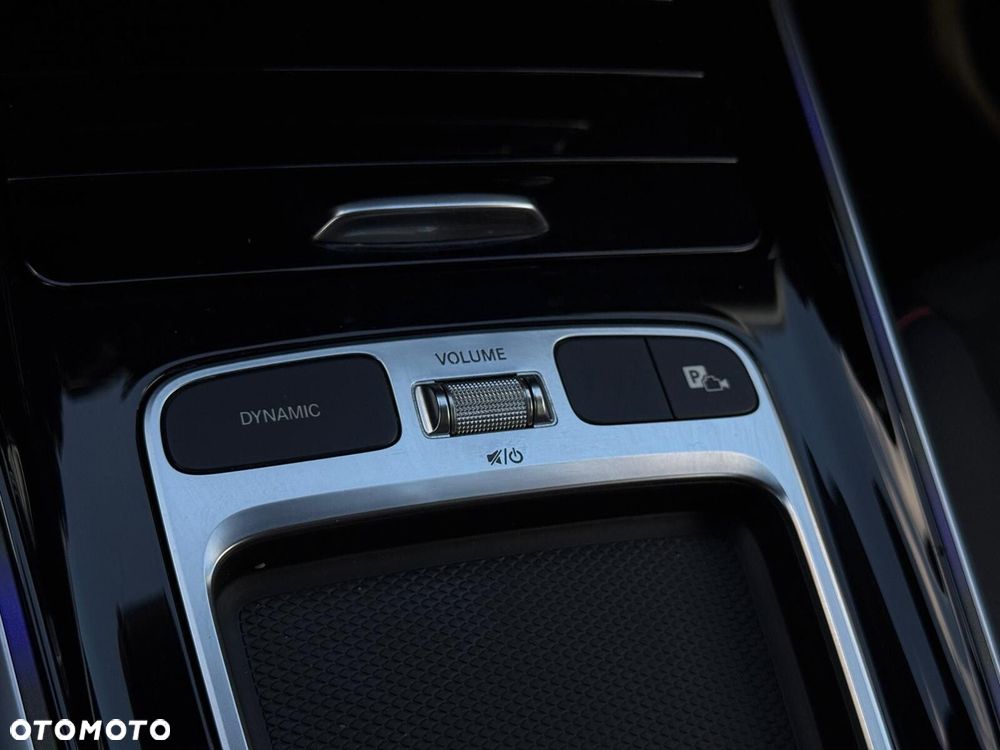 Mercedes-Benz GLB 200 AMG Line 7G-DCT - 21