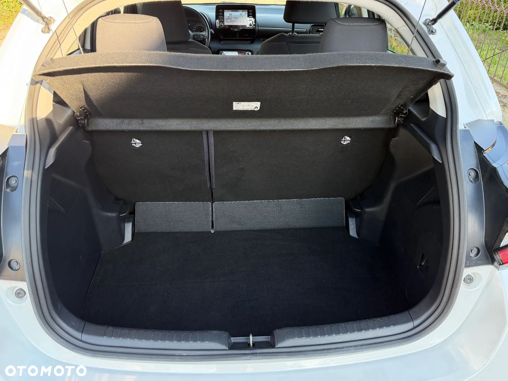 Toyota Yaris Hybrid 1.5 Comfort - 36