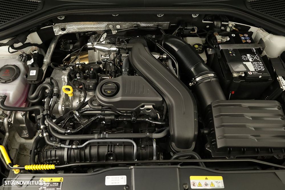 VW T-Roc 1.5 TSI Black Style DSG - 24