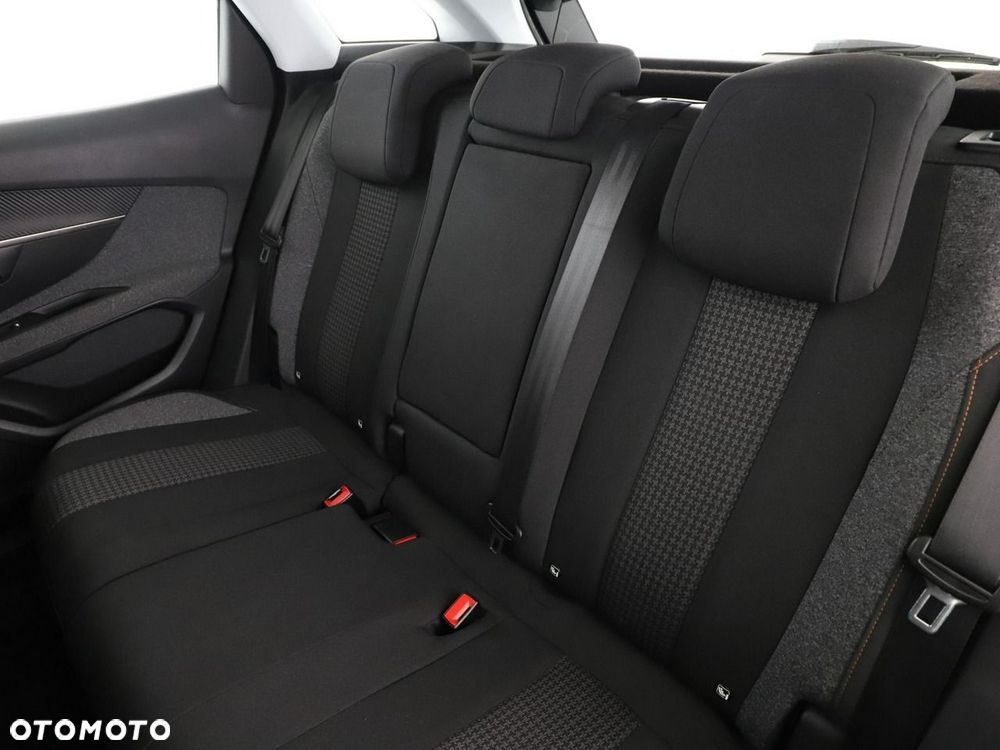 Peugeot 3008 1.2 PureTech Active S&S - 18