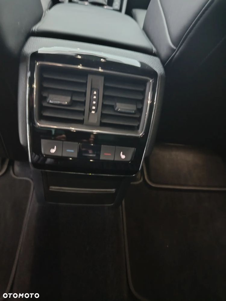 Skoda Superb 2.0 TSI 4x4 L&K DSG - 7