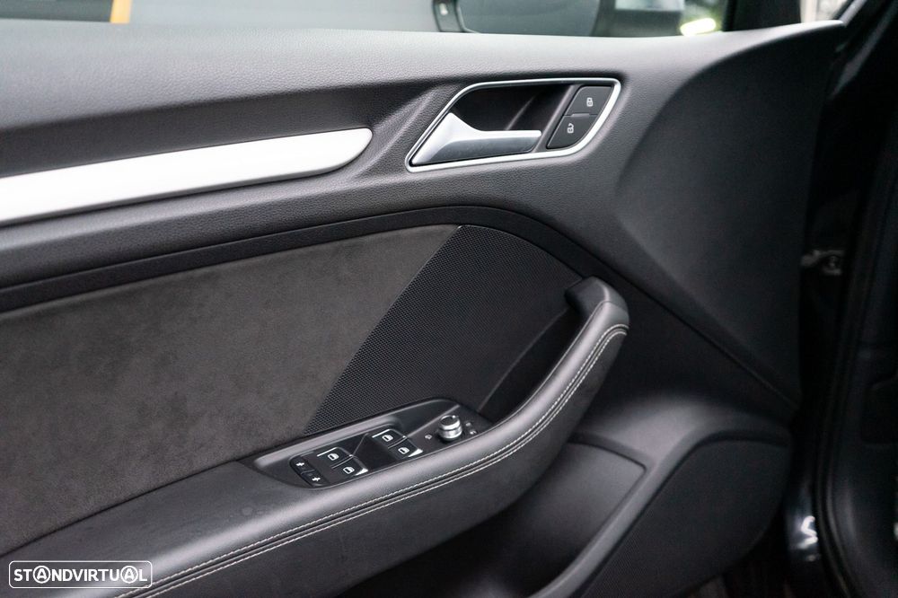 Audi S3 Sportback 2.0 TFSi quattro S tronic - 17