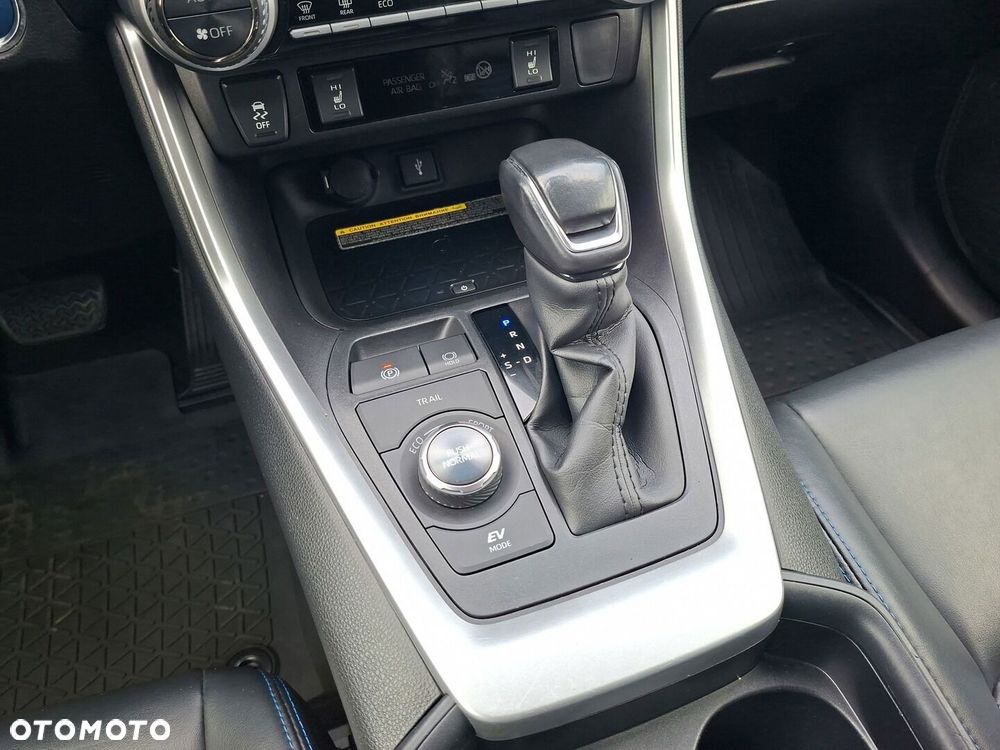 Toyota RAV4 2.5 Hybrid Selection 4x4 - 24