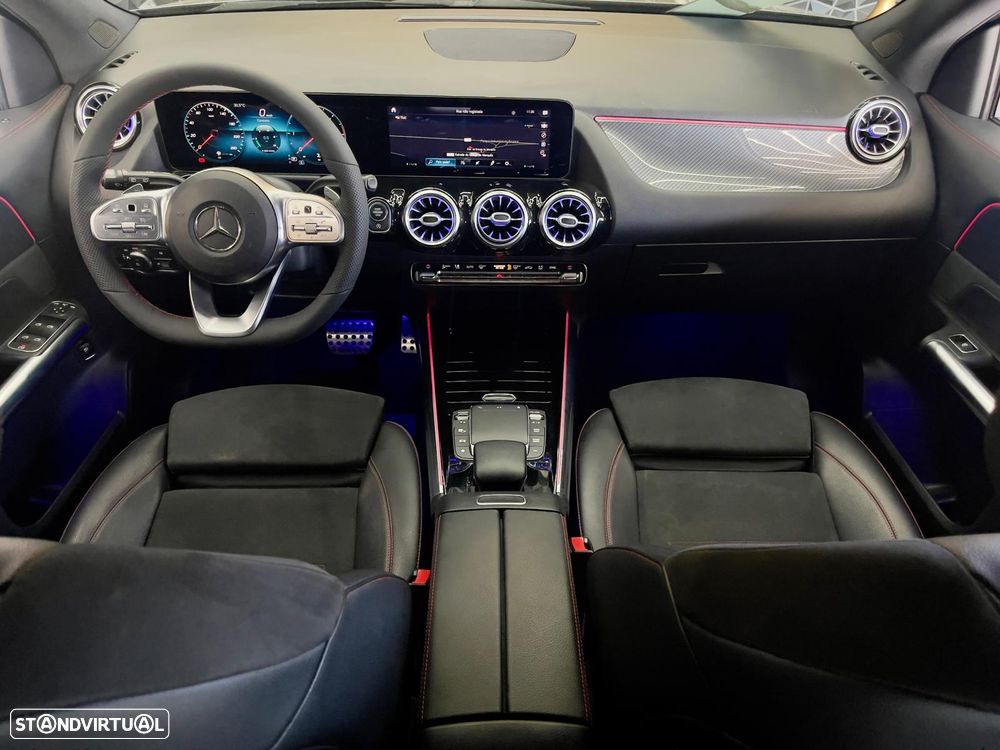 Mercedes-Benz GLA 180 d AMG Line - 3