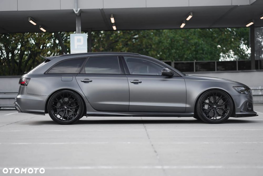 Audi RS6 Standard - 17