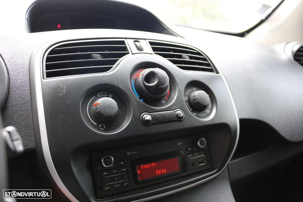 Renault KANGOO 1.5 DCI 3L C/IVA DEDUTIVEL - 21