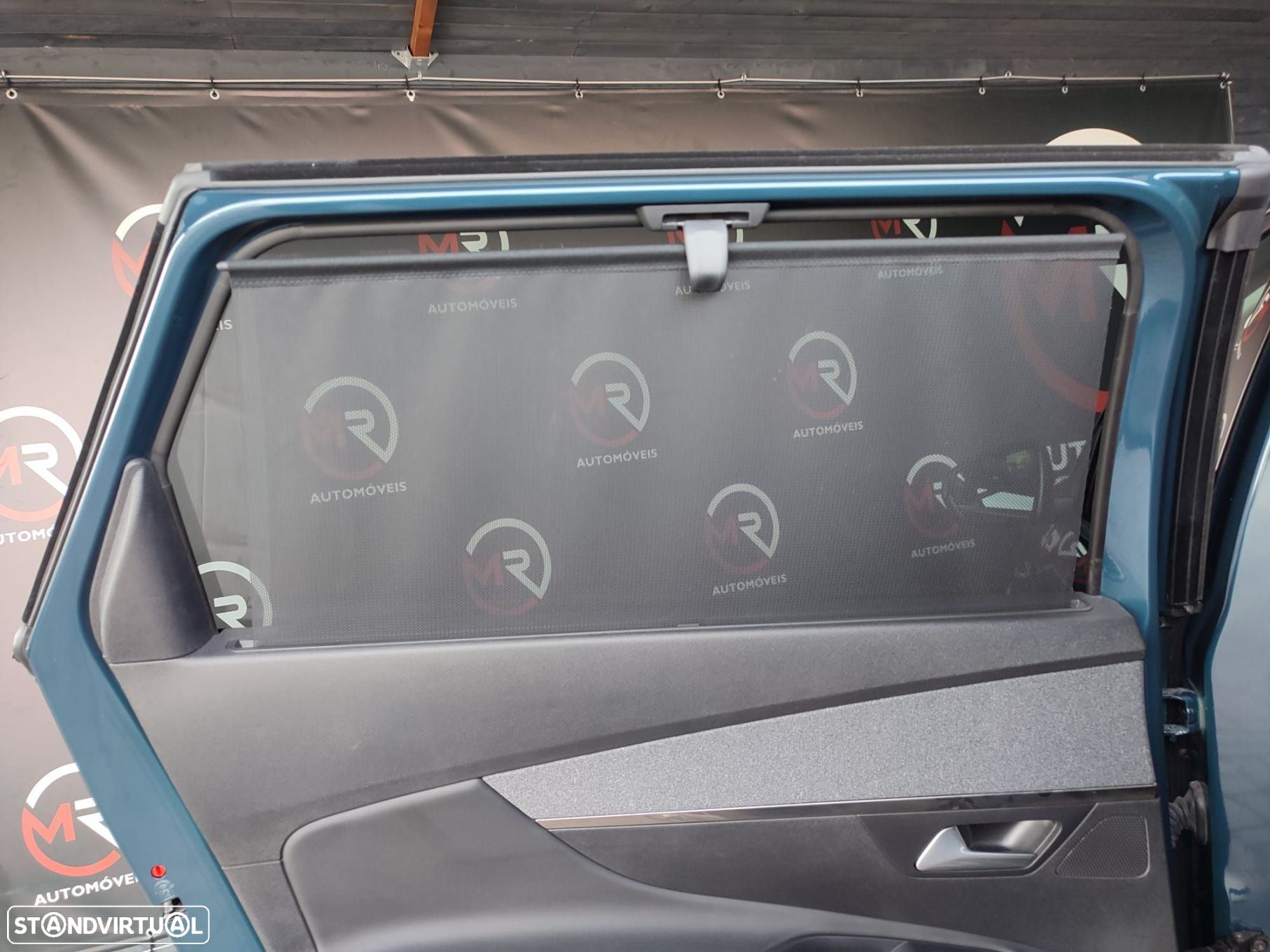 Peugeot 5008 1.5 BlueHDi Allure Pack EAT8 - 28