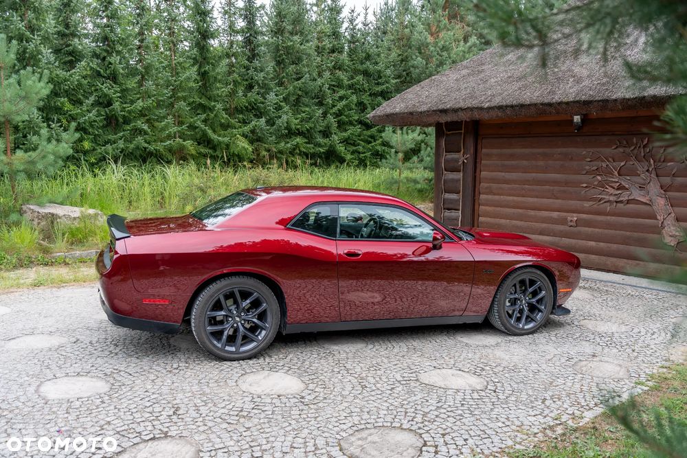 Dodge Challenger - 15